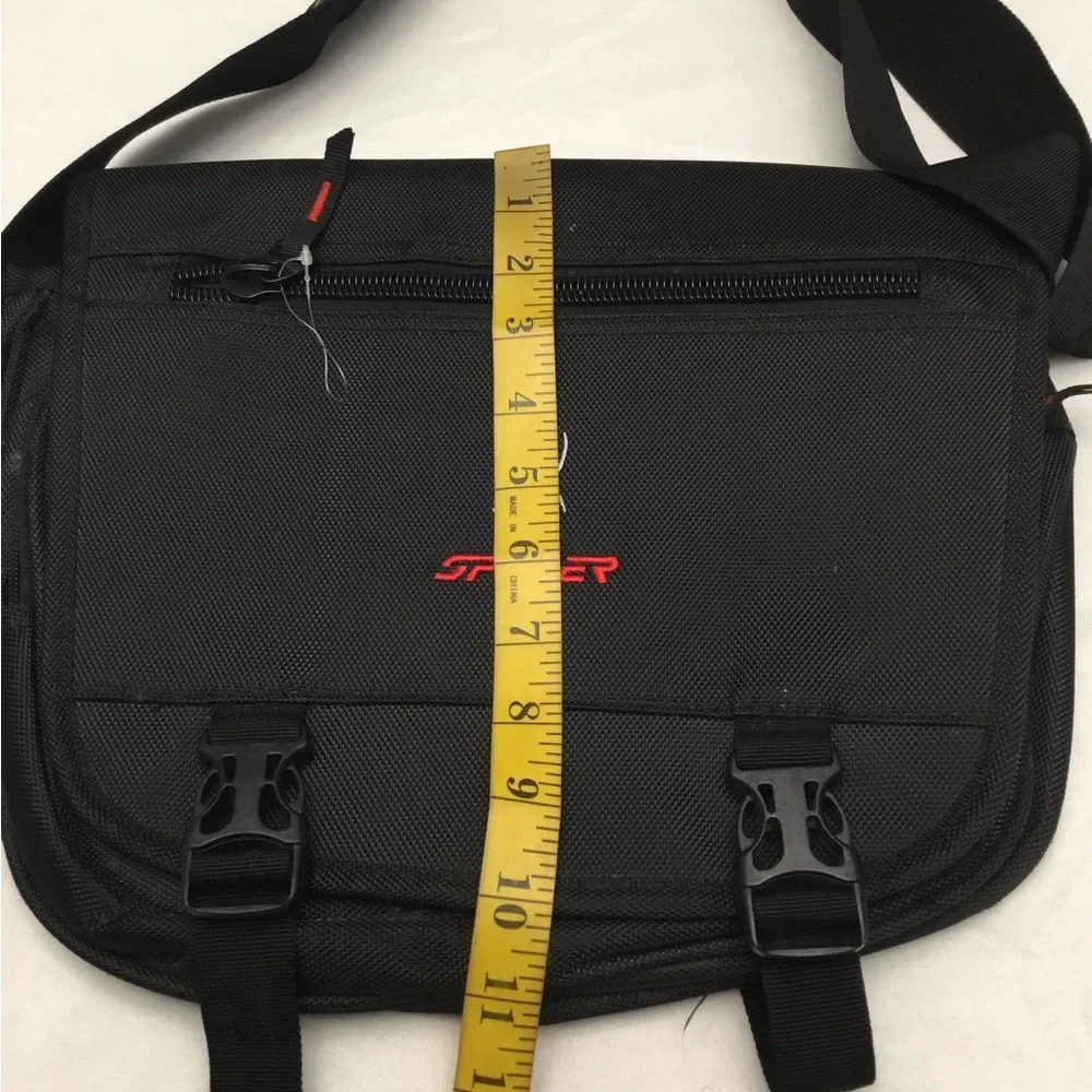 SPYDER Black Messenger Bag